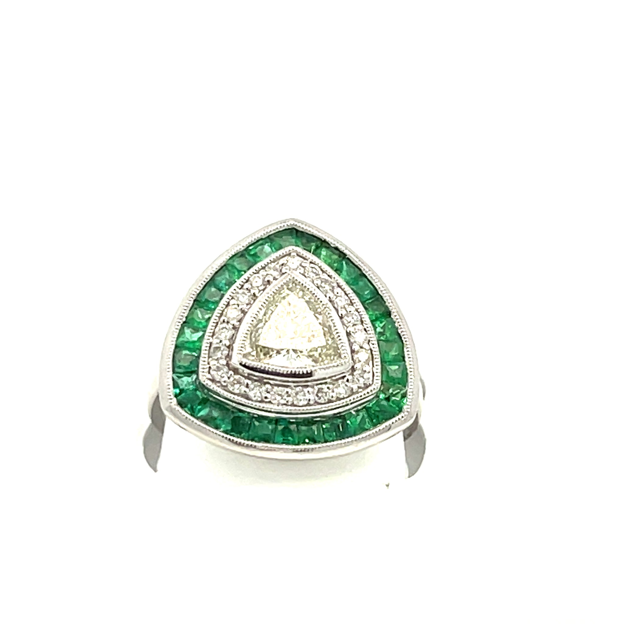 Vintage Collection 0.77 TR center DIA & Emerald / Diamonds sides Platinum Ring