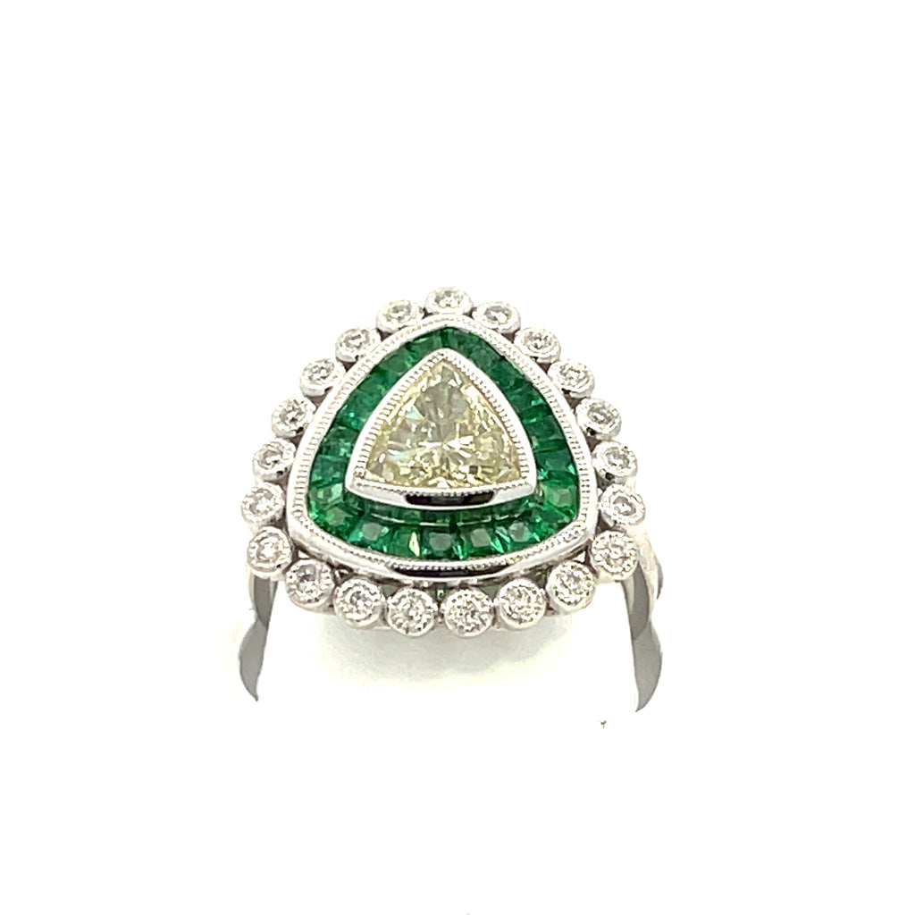 Vintage Collection 1.03 TR center DIA & Emerald / Diamonds sides Platinum Ring