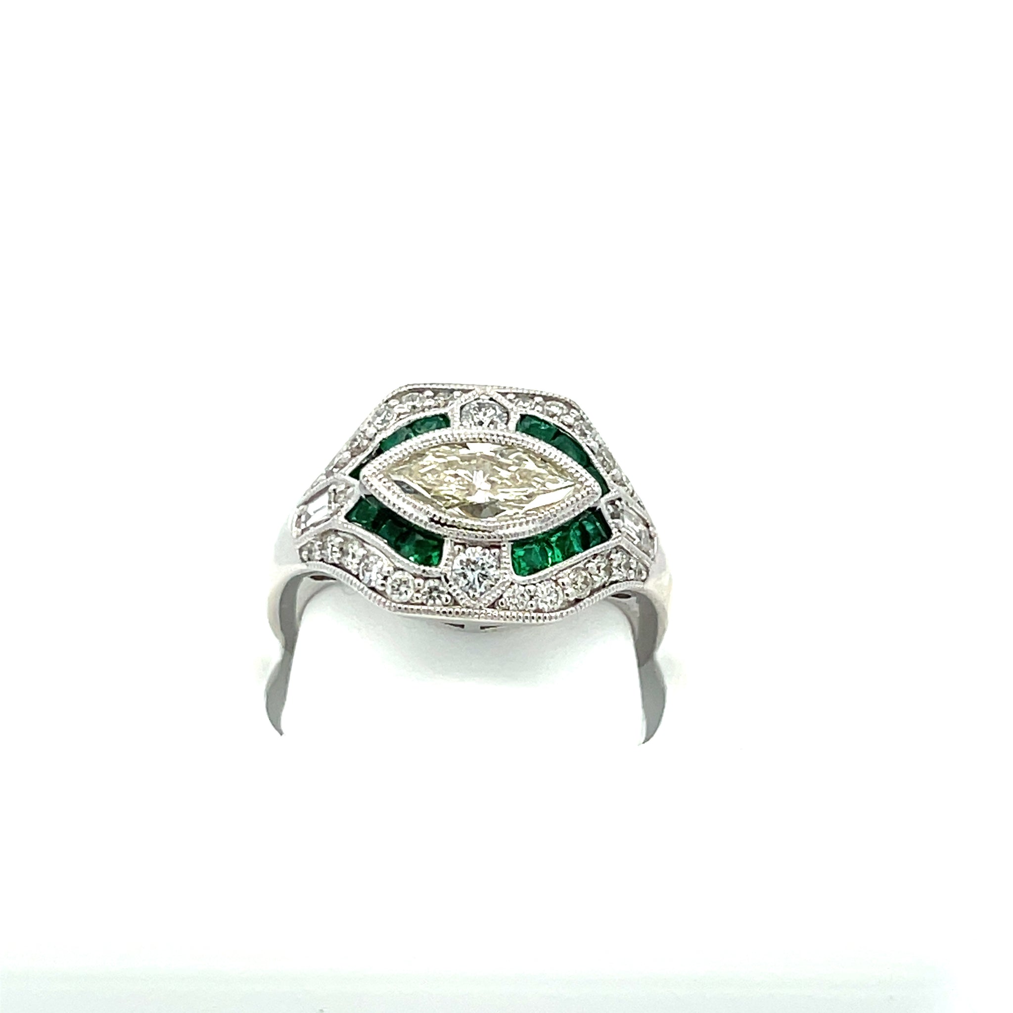 Vintage Collection 1.02 MQ center DIA & Emerald / Diamonds sides Platinum Ring