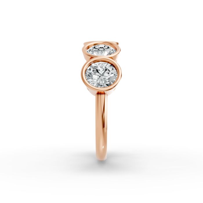 Round Shape Diamond Anniversary Band in Gold
