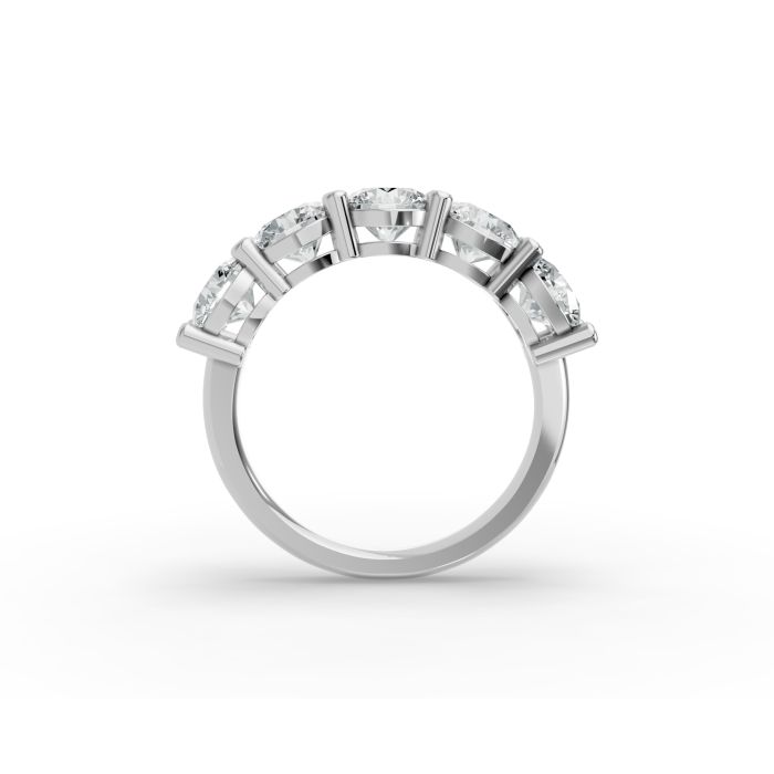 Round Shape Diamond Anniversary Band in Gold