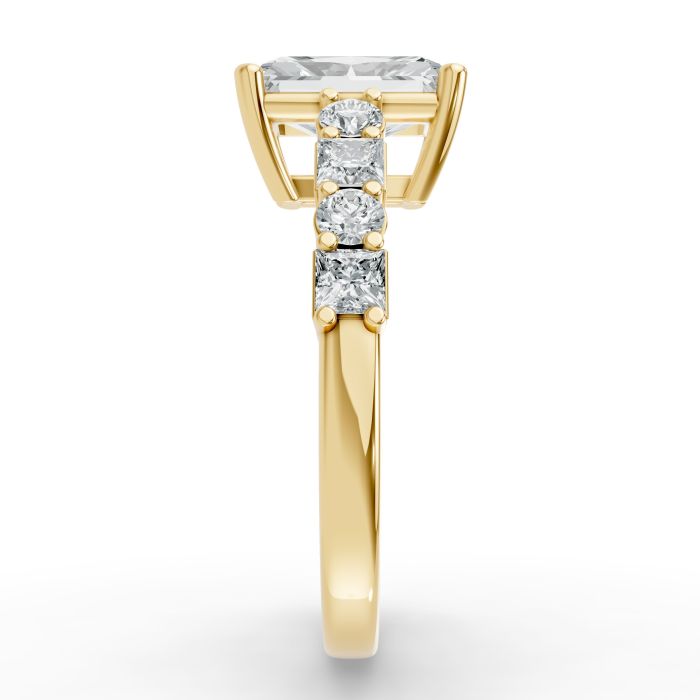 Radiant Shape Diamond Bridal Ring in Gold