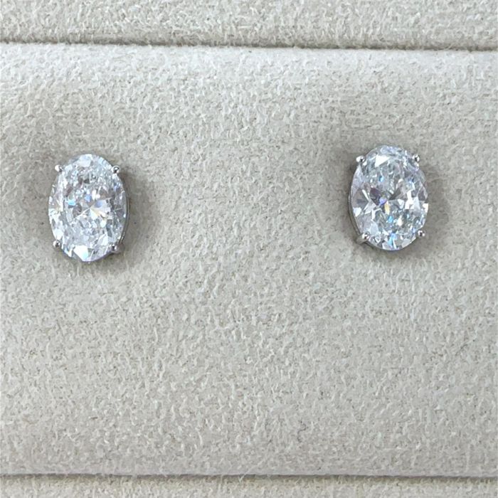 LUCY Collection Earrings with 2 pcs 1.5 ctw set on 0.77 gr 14k WG 1.07 GW