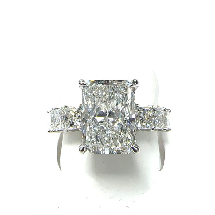 14KW LAB GROWN DIAMOND HH ENGAGEMENT RING 1RA-4.10CT 6PR-1.61CT 16RD-0.21CT 14KW-2.30GR