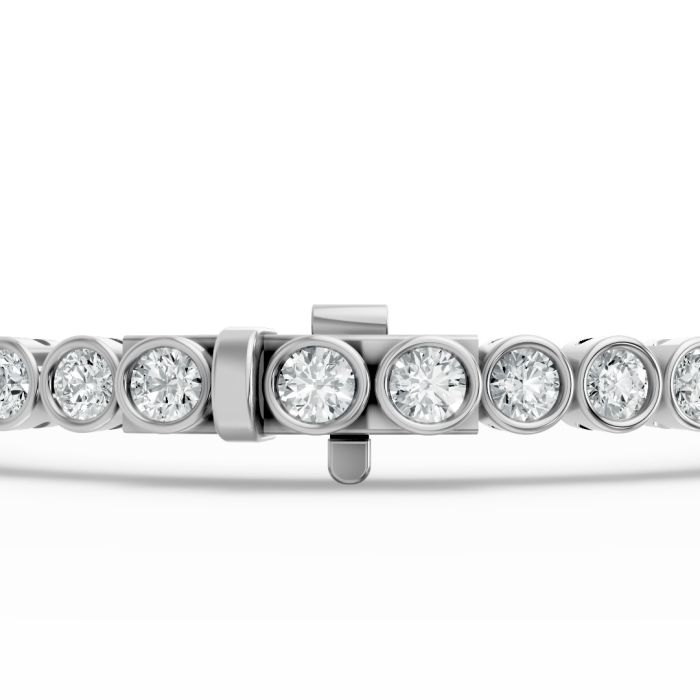 Round Shape Diamond Bracelets in Gold
