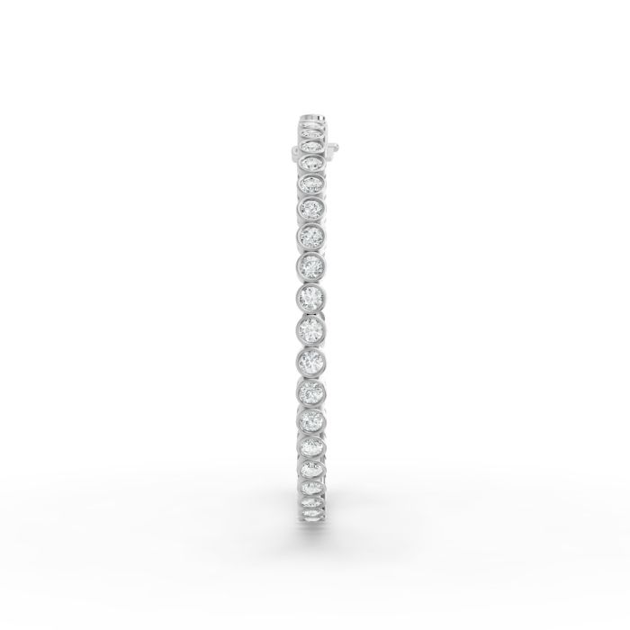 Round Shape Diamond Bracelets in Gold