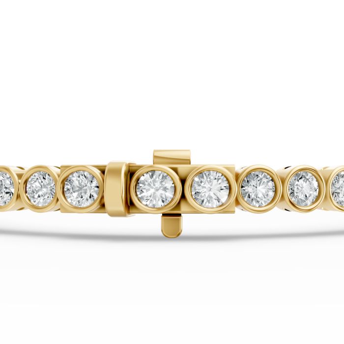 Round Shape Diamond Bracelets in Gold