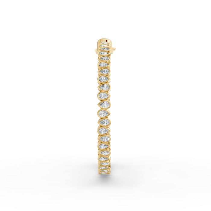 Pear Shape Diamond Bracelets in Gold