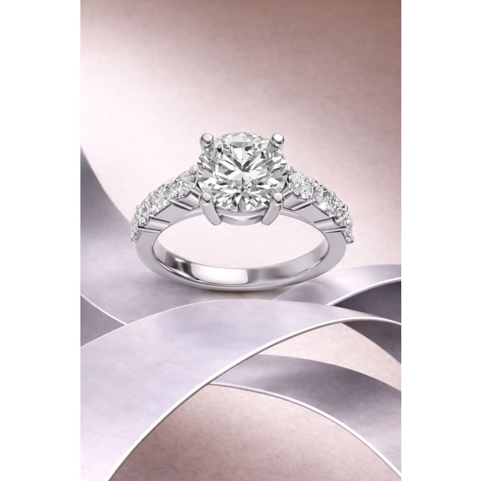 Round Shape Diamond Bridal Ring in Gold