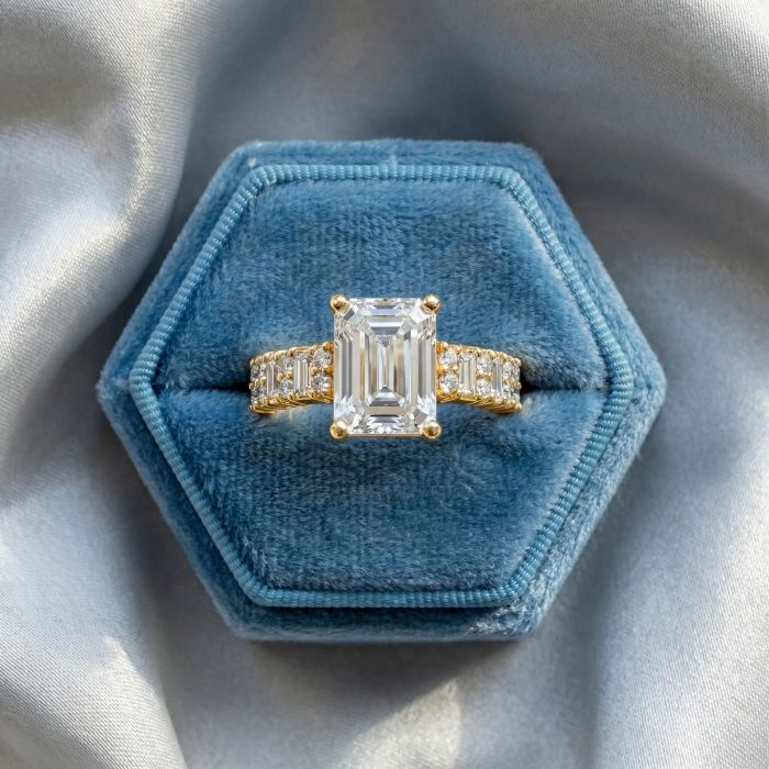 Emerald Shape Diamond Bridal Ring in Gold