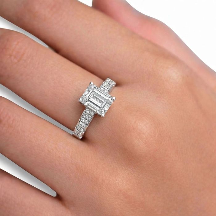 Emerald Shape Diamond Bridal Ring in Gold