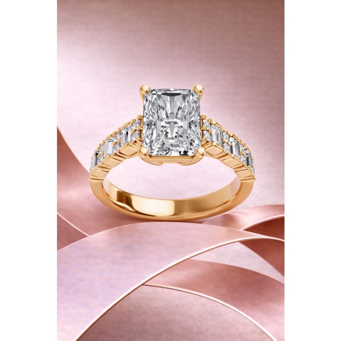Radiant Shape Diamond Bridal Ring in Gold