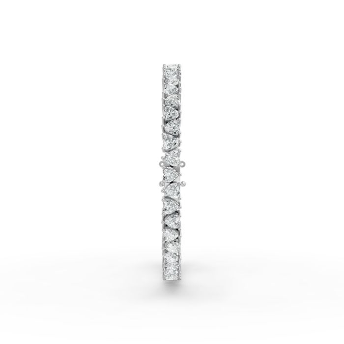 Heart Shape Diamond Bracelets in Gold