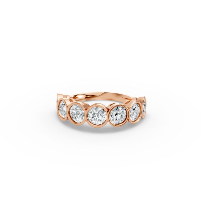 Round Shape Diamond Anniversary Band in Gold