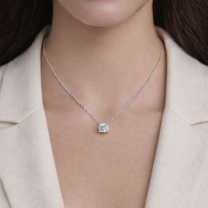 4 Prong Solitaire Pendant