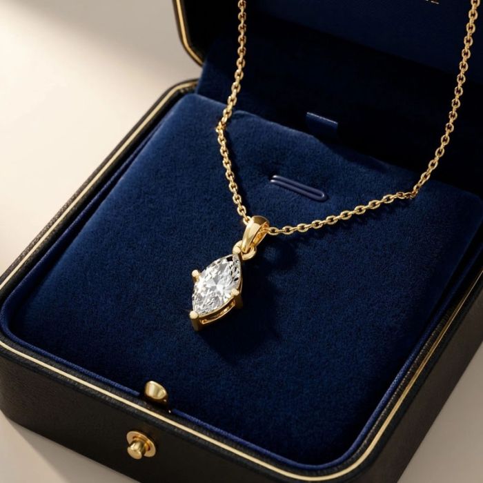 4 Prong Solitaire Pendant