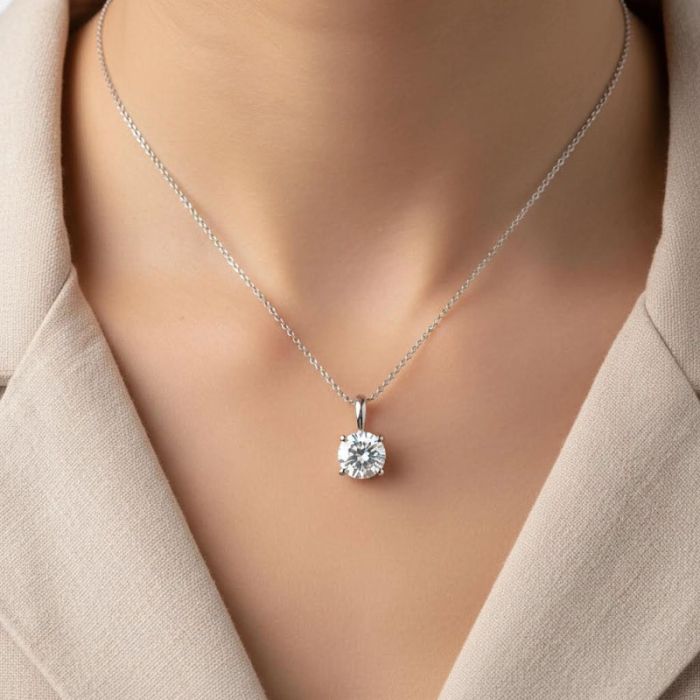 4 Prong Solitaire Pendant